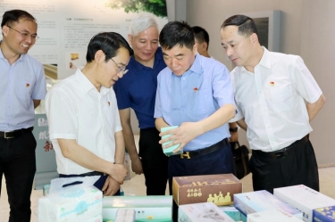 要聞 | 嘉興市委副書記、政法委書記帥燮瑯一行蒞臨景興紙業(yè)調(diào)研指導(dǎo)